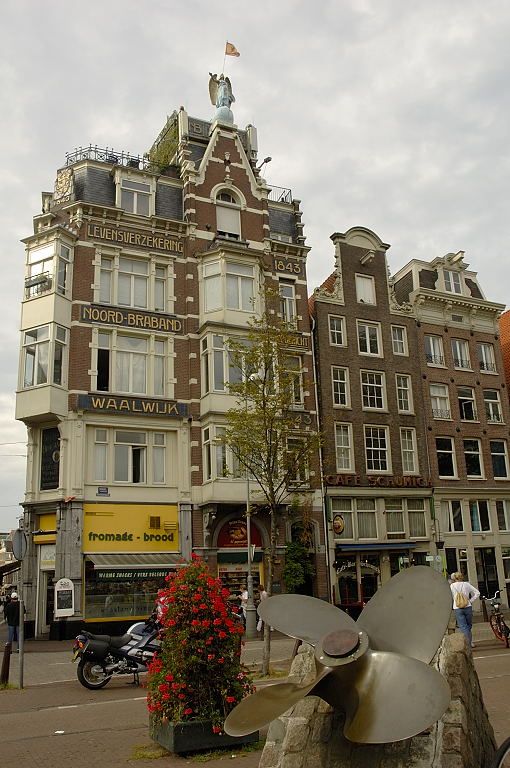 Haarlemmerstraat - Hoek Singel - Amsterdam