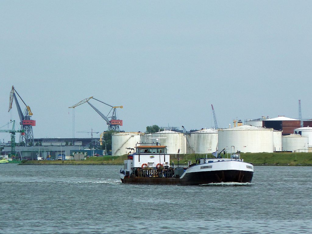 Noordzeekanaal - Petroleumhaven - Amsterdam
