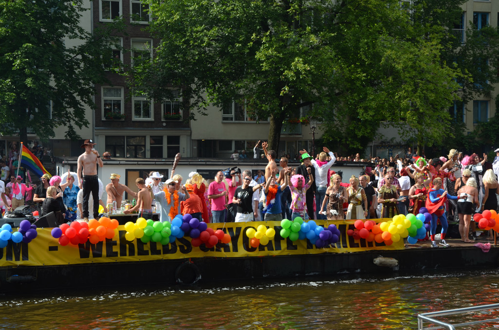 Canal Parade 2012 - Deelnemer Bar Eetcafe den Enghel - Amsterdam