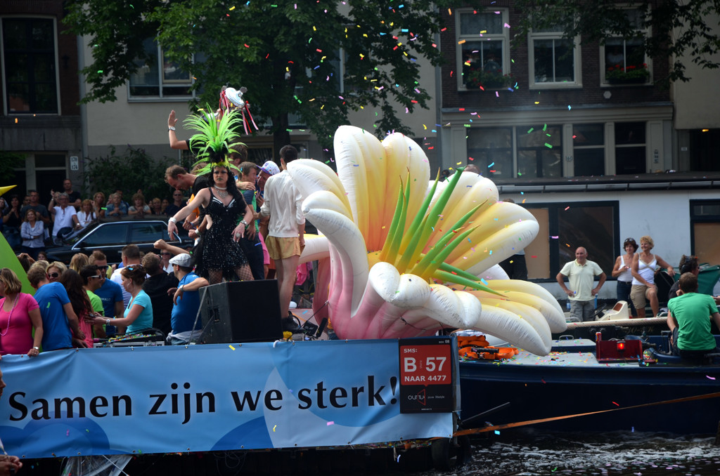 Canal Parade 2012 - Deelnemer Dutch Media Support - Amsterdam