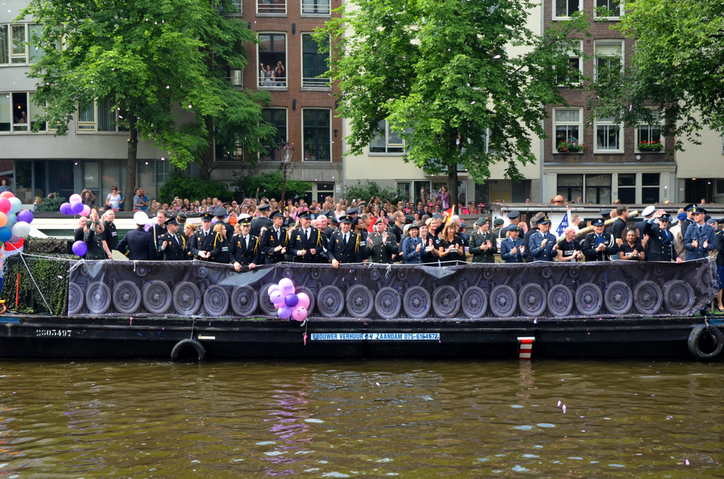 Canal Parade 2012 - Deelnemer Ministerie van Defensie - Amsterdam
